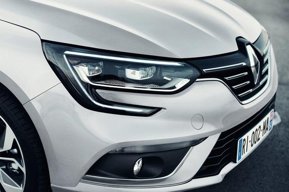 Sfoglia berlina Renault Megane quarta incarnazione Foto 6