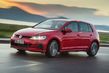 Panoramica della berlina sportiva Volkswagen Golf GTI foto 5