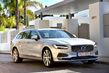 Sfoglia full-size station wagon Volvo V90 foto 1