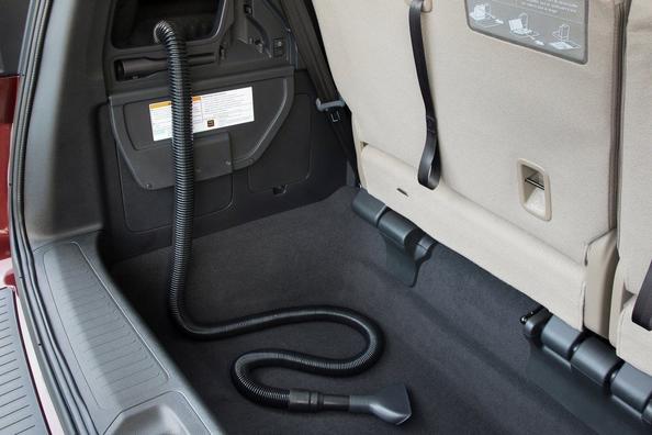 Revisione del minivan a grandezza naturale da otto posti Honda Odyssey Foto 16