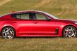 Revisione del liftback a grandezza naturale KIA Stinger foto 2