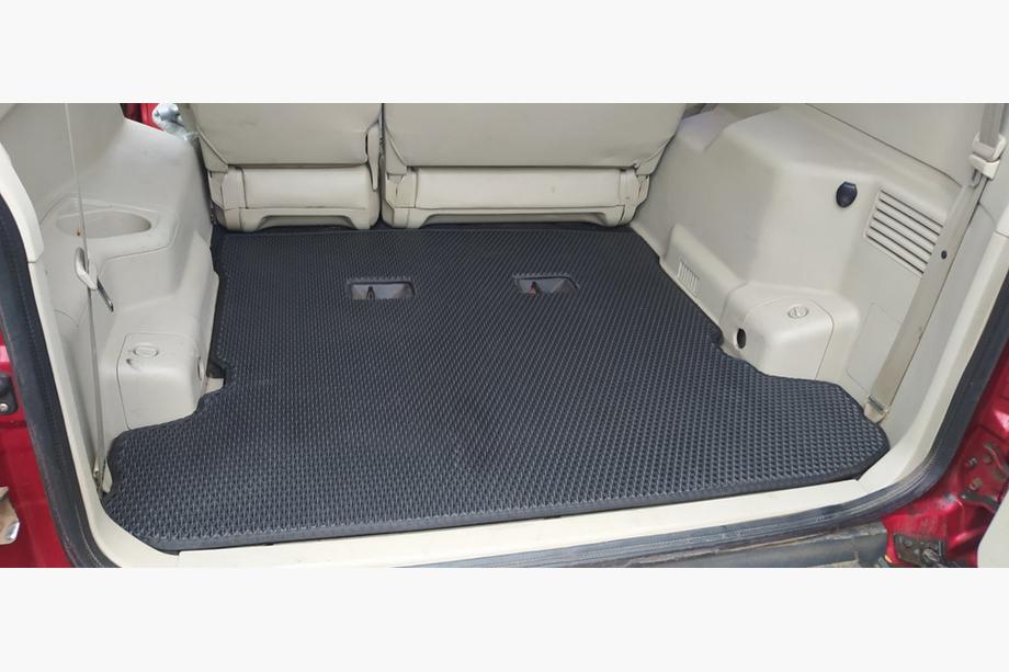 Mitsubishi Pajero Wagon III 1999-2006 Tappetino bagagliaio EVA Nero Foto 1