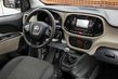 Revisione del furgone compatto aggiornato Fiat Doblo foto 8