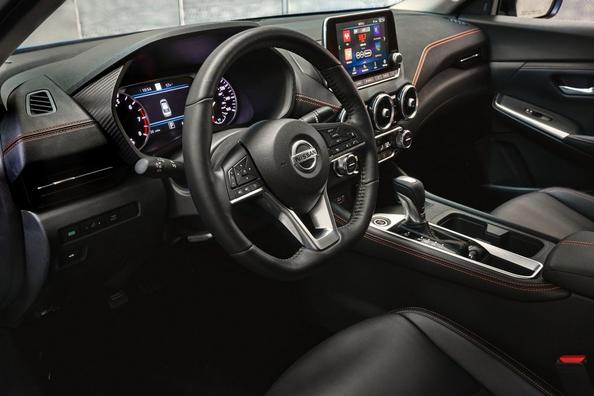 Sfoglia berlina Nissan Sentra 2020 anno modello Foto 14
