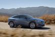 Panoramica del crossover elettrico Ford Mustang Mach-E foto 10