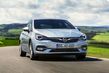 Una panoramica aggiornata del modello Opel Astra Hatchback foto 2
