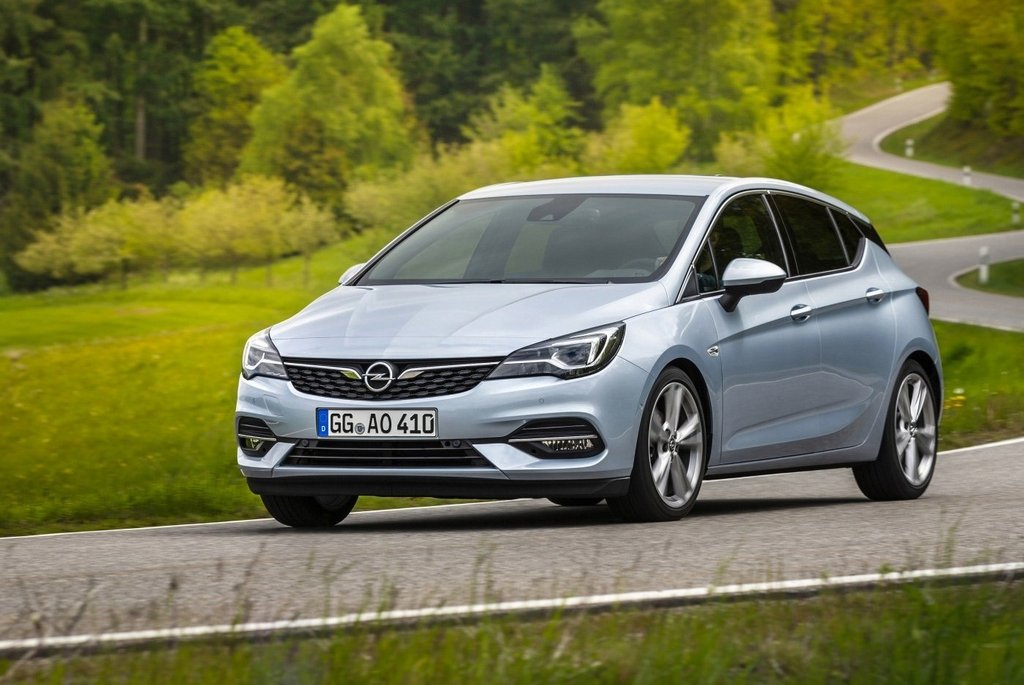 Una panoramica aggiornata del modello Opel Astra Hatchback