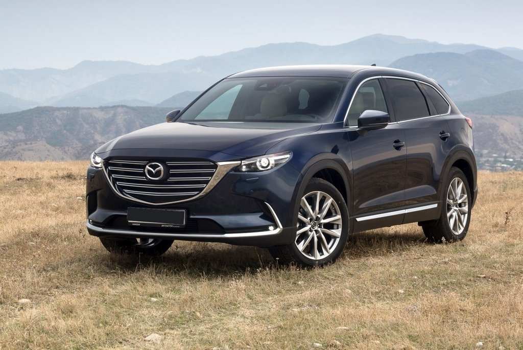Sette posti crossover Mazda CX-9 seconda generazione