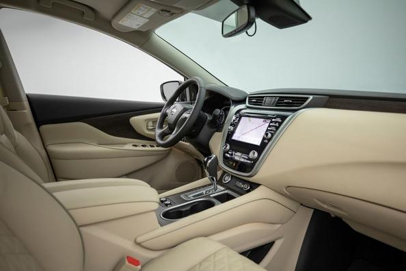 Recensione aggiornato medie dimensioni di crossover Nissan Murano Foto 9