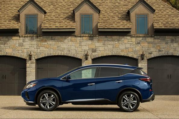 Recensione aggiornato medie dimensioni di crossover Nissan Murano Foto 2