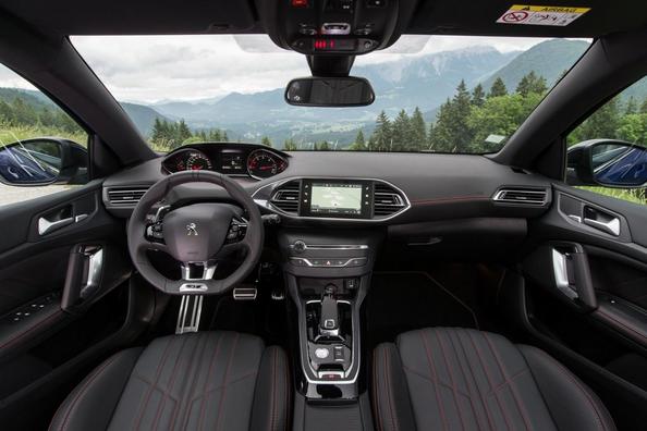 Recensione aggiornato Peugeot 308 SW station wagon Foto 10