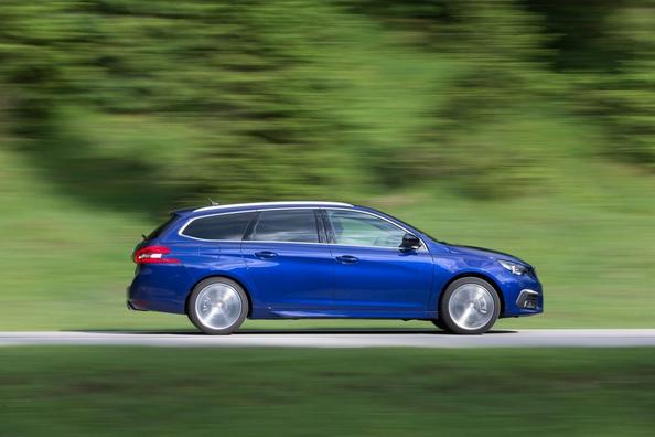 Recensione aggiornato Peugeot 308 SW station wagon Foto 6