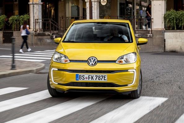 Sfoglia elettrico berlina Volkswagen e-up!