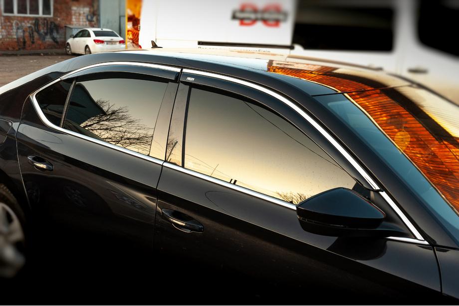 Skoda Superb 2015-2024 Deflettori Finestrini con Modanatura Cromata SD (4 pz, Niken) Image