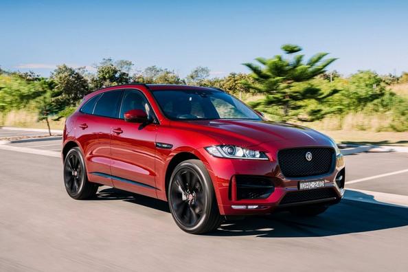 Di medie dimensioni di crossover premium Jaguar F-Pace Foto 3