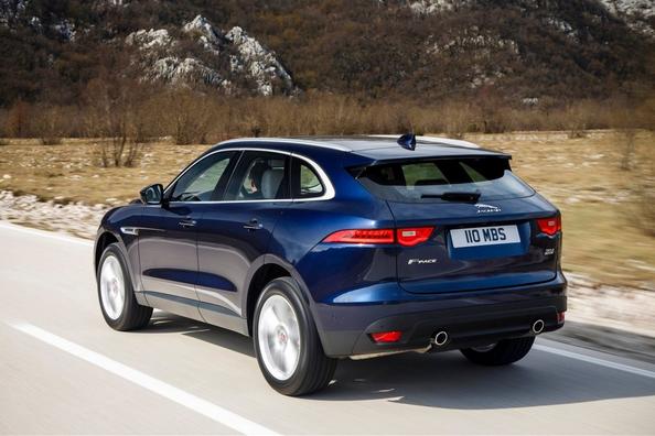 Di medie dimensioni di crossover premium Jaguar F-Pace Foto 8