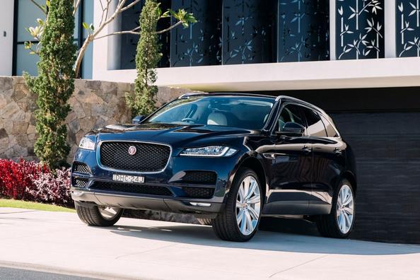 Di medie dimensioni di crossover premium Jaguar F-Pace