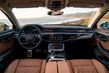 Sport berlina di lusso Audi S8 foto 12