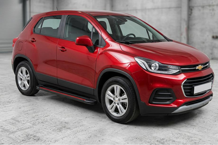 Chevrolet Trax 2012-2023 Pedane Laterali Maya Red (2 pz, Alluminio) Image