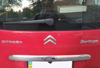 Citroen Berlingo 2008-2018 Modanatura cromata sopra la targa (acciaio inox) foto 1