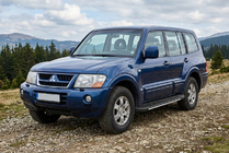 Mitsubishi Pajero Wagon III 1999-2006 Pedane laterali Bosphorus Grey (2 pz, alluminio) foto 1
