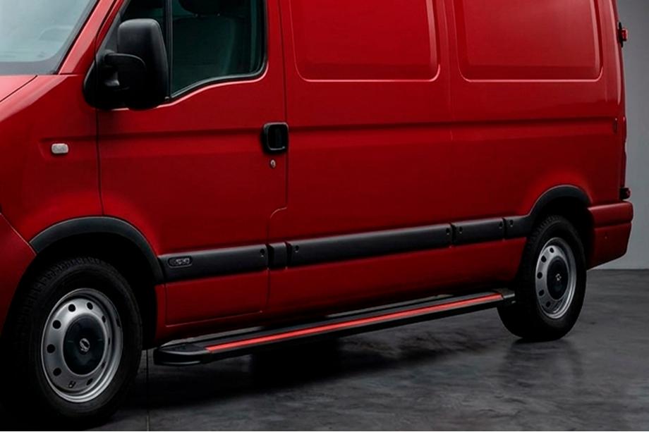 Nissan Interstar 2002-2010 Pedane Laterali Maya Red (2 pz, Alluminio) Image