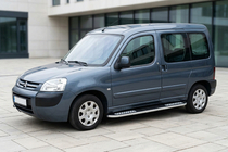 Citroen Berlingo 1996-2008 Pedane Laterali Tayga V2 (2 pz, Alluminio) foto 1
