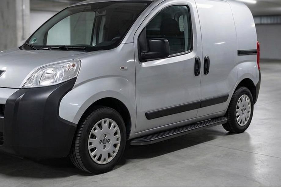 Citroen Nemo 2007-2017 Pedane Laterali Tayga Black (2 pz, Alluminio) Image