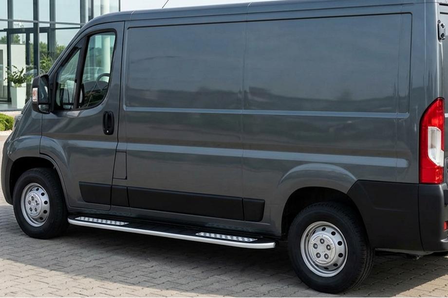 Fiat Ducato 2006-2025 Pedane Laterali Tayga V2 (2 pz, Alluminio) Image