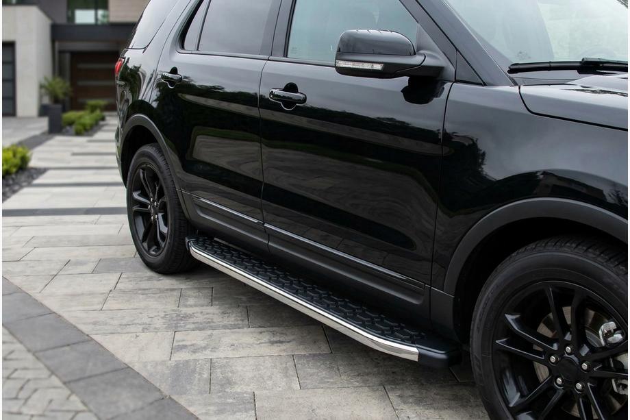 Ford Explorer 2011-2019 Pedane Laterali BlackLine (2 pz, Alluminio) Image