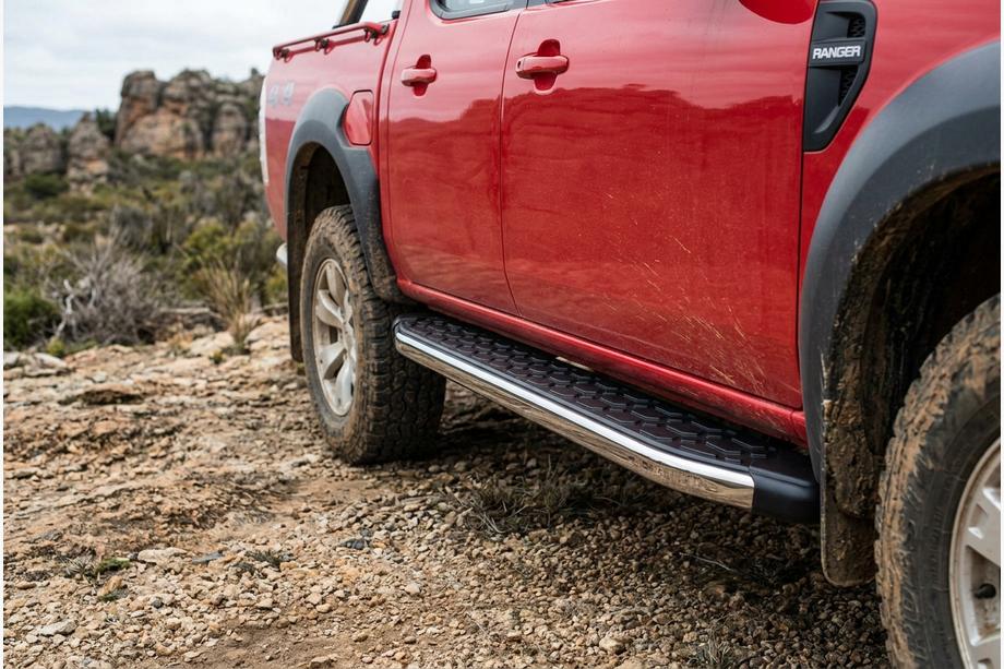 Ford Ranger 2007-2011 Pedane Laterali BlackLine (2 pz, Alluminio) Image
