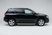 Jeep Compass 2006-2016 Pedane Laterali BlackLine (2 pz, Alluminio) foto 1