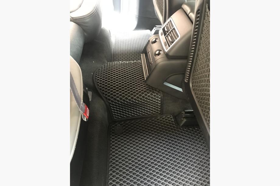 Audi Q7 2005-2015 Tappetini EVA (neri) Foto 6