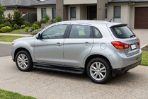 Mitsubishi ASX 2010-2023 Pedane Laterali Tayga Black (2 pz, Alluminio) foto 1