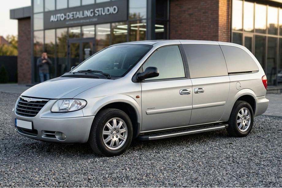 Chrysler Voyager 2001-2007 Pedane Laterali BlackLine (2 pz, Alluminio) Image