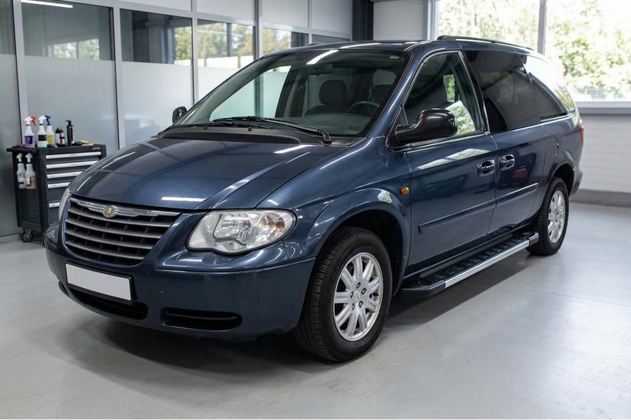 Chrysler Voyager 2001-2007 Pedane Laterali RedLine V1 (2 pz, Alluminio) Image