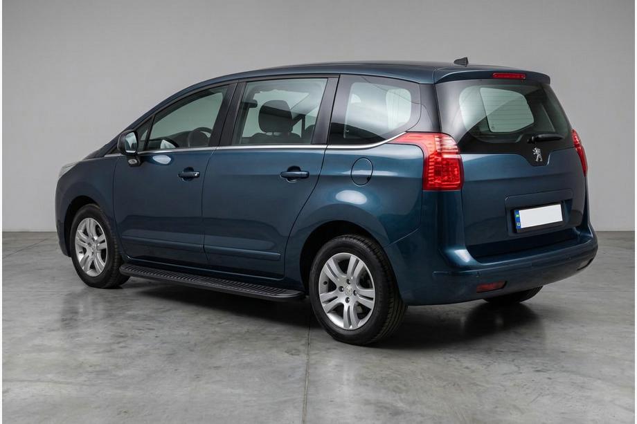 Peugeot 5008 2009-2016 Pedane Laterali Tayga Black (2 pz, Alluminio) Image