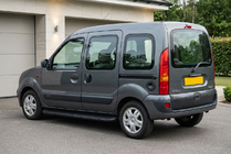 Renault Kangoo 1998-2008 Pedane Laterali Tayga Black (2 pz, Alluminio) foto 1