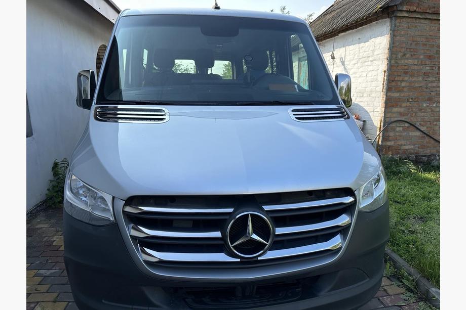 Mercedes Sprinter W907/W910 2018- Coperture griglia cromate (modello largo, 6 pezzi) Image