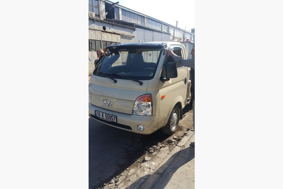Hyundai H100 Visiera parabrezza (nero lucido, 5mm) Foto 13