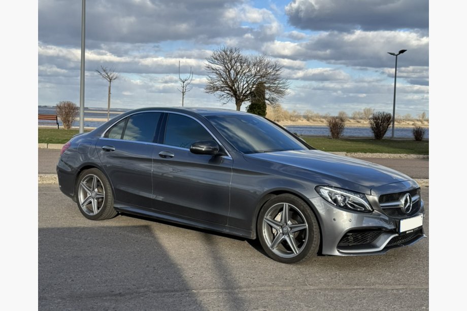 Mercedes C-class W205 2014-2021 Kit carrozzeria con paraurti posteriore completo (AMG C63-designs 2014-2018) Foto 2