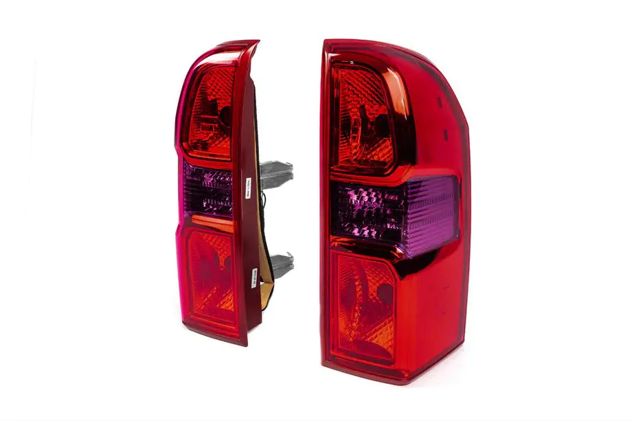 Nissan Patrol Y61 1997-2011 Fanali posteriori RED (2004-2008, 2 pz) Foto 1
