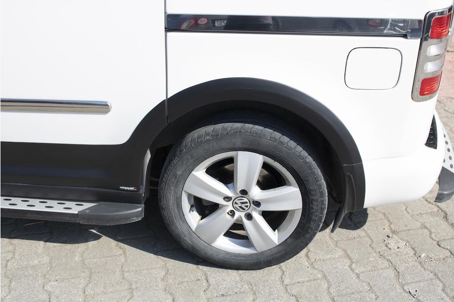 Volkswagen Caddy 2015-2020 Kit modanature e allargamenti passaruota Foto 19