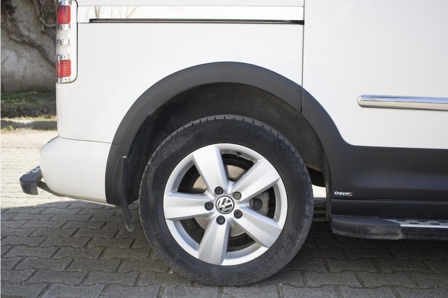 Volkswagen Caddy 2015-2020 Kit modanature e allargamenti passaruota Foto 33