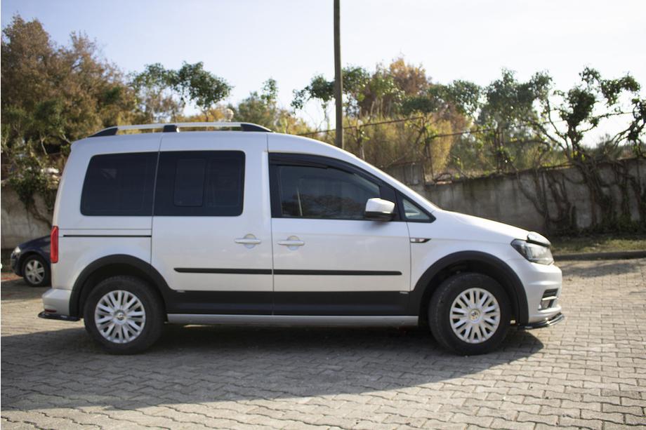 Volkswagen Caddy 2015-2020 Kit modanature e allargamenti passaruota Foto 6
