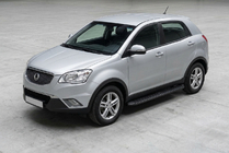 SsangYong Korando 2010-2019 Pedane Laterali Tayga Black (2 pz, Alluminio) foto 1