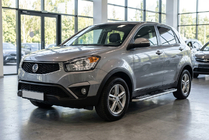 SsangYong Korando 2010-2019 Pedane Laterali Tayga V2 (2 pz, Alluminio) foto 1