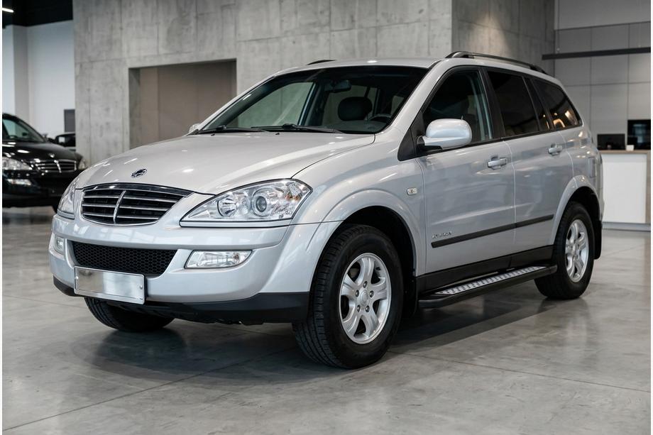 SsangYong Kyron 2005-2014 Pedane Laterali New Vision Black (2 pz, alluminio) Foto 1