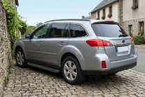 Subaru Outback 2009-2014 Pedane Laterali Tayga Black (2 pz, Alluminio) foto 1
