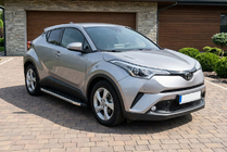 Toyota C-HR 2016-2023 Pedane Laterali BlackLine (2 pz, Alluminio) foto 1